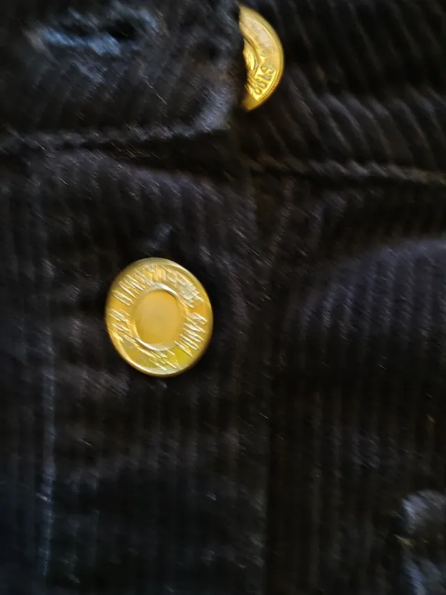 Falda pana Stradivarius negra