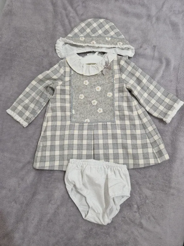 Conjunto vestido, braguitas y capota