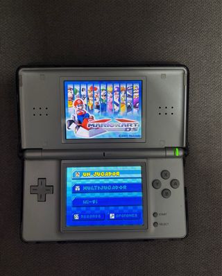 Nintendo DS Plata + 4 Juegos