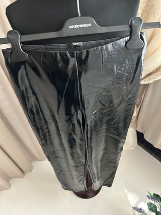 Pantaloni Tezenis effetto pelle neri donna M