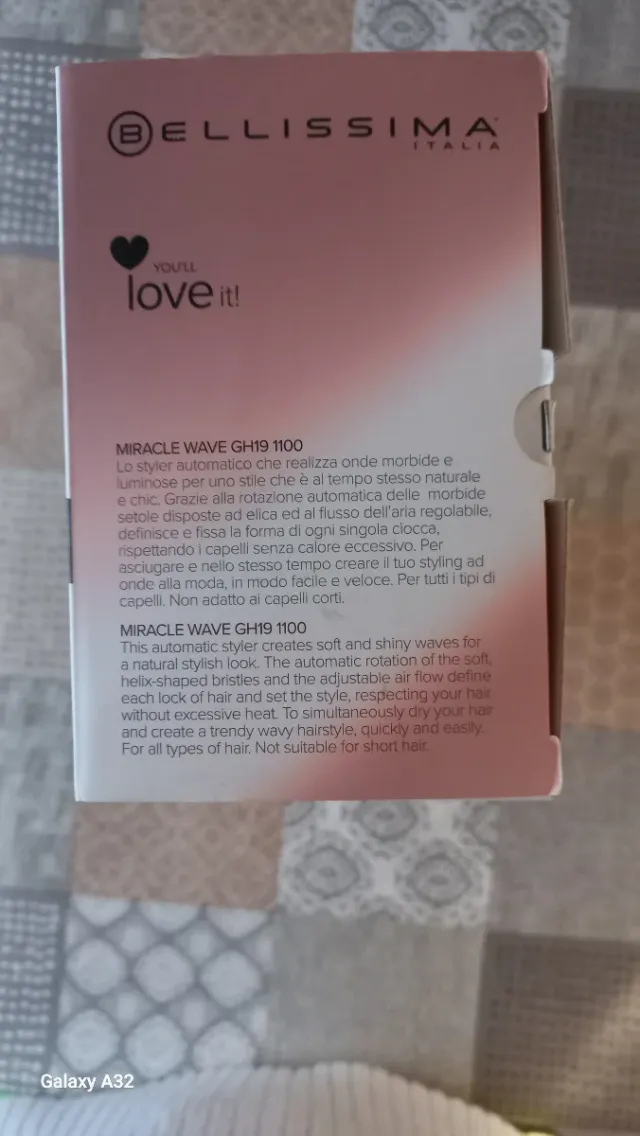 Modellatore ad aria per capelli