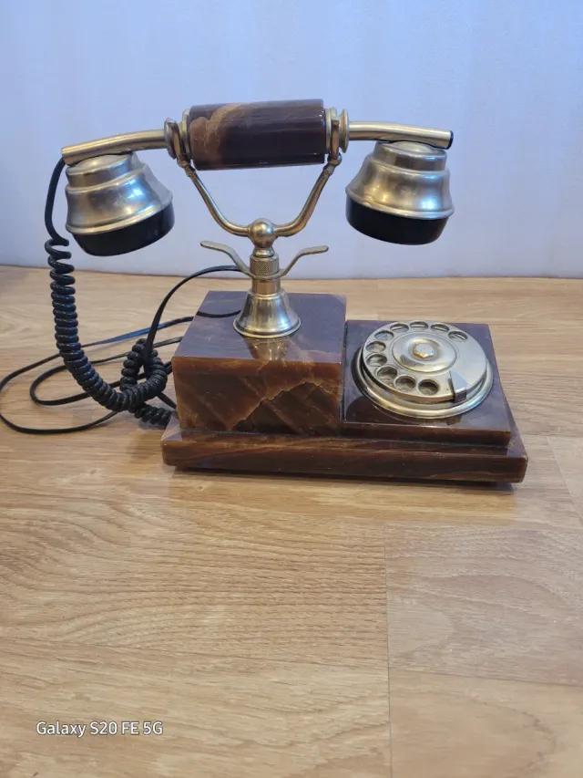 Teléfono Vintage Onix Ricci Paolo chapado Oro 24 k