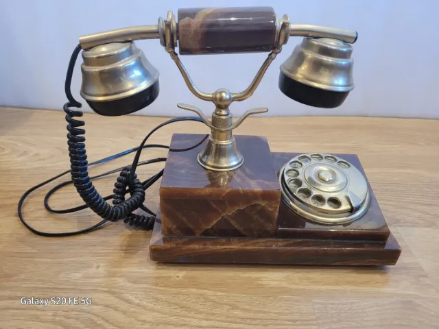 Teléfono Vintage Onix Ricci Paolo chapado Oro 24 k