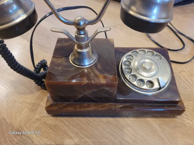 Teléfono Vintage Onix Ricci Paolo chapado Oro 24 k