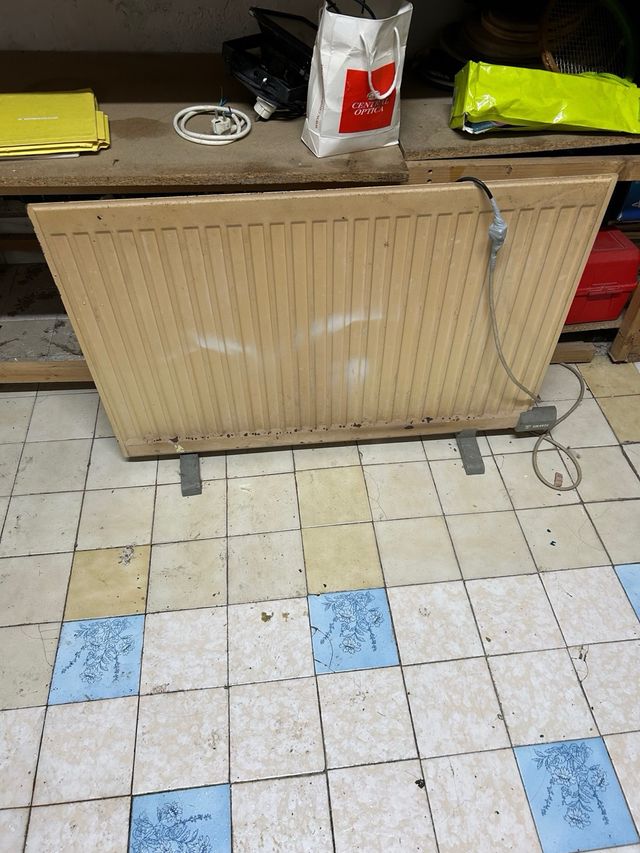 Radiador Eléctrico Beige Funcional