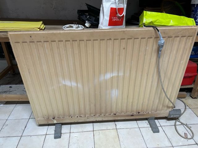 Radiador Eléctrico Beige Funcional