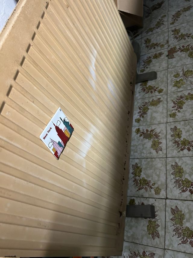 Radiador Eléctrico Beige Funcional