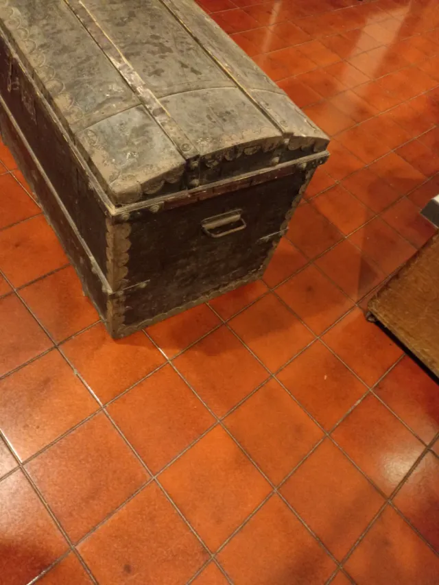 Splendido baule antico