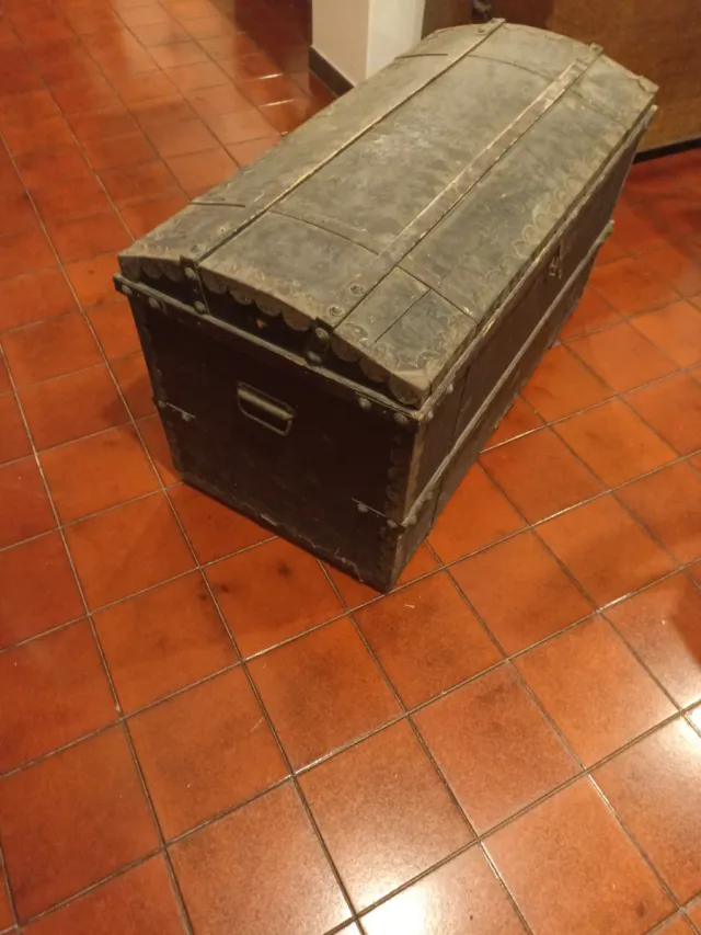 Splendido baule antico