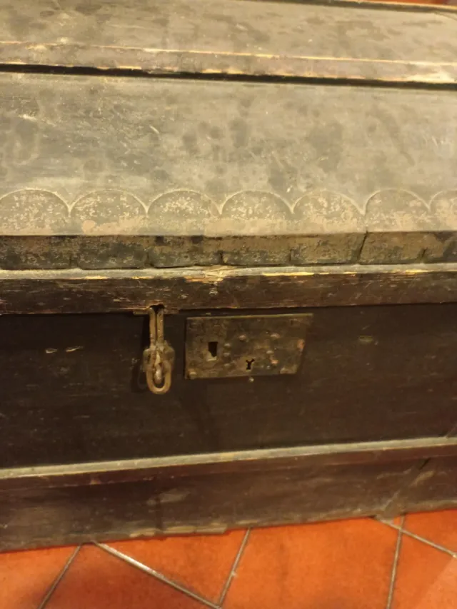 Splendido baule antico