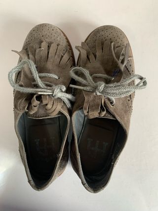 Zapatos niño ante con flecos y cordones, Talla 28