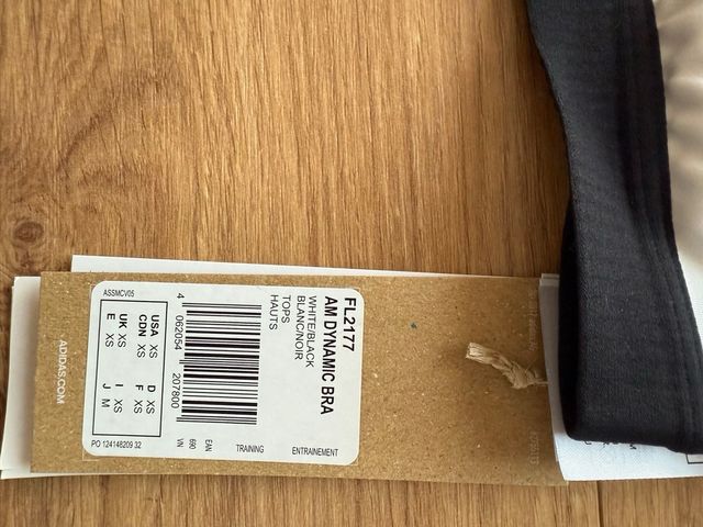 Sujetador deportivo Adidas blanco y negro
talla XS