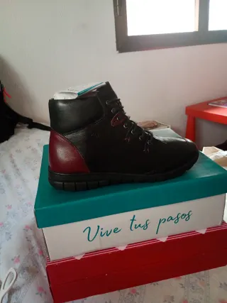 Botas de cuero talla 39