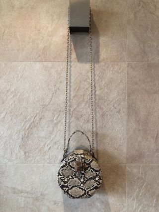 Bolso bombonera Zara piel serpiente