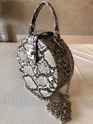 Bolso bombonera Zara piel serpiente
