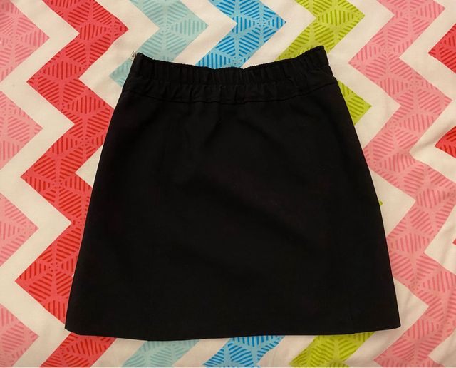 Minifalda negra Bershka con cremallera