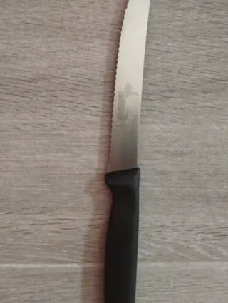 Juego 2 Cuchillos Carne Serrados