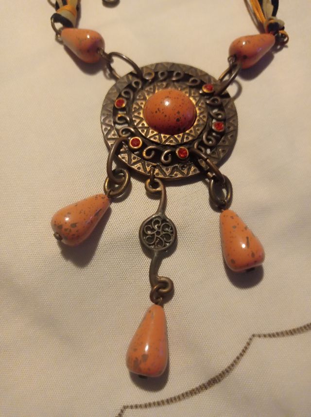 Collar tribal bohemio Vintage coral rosa