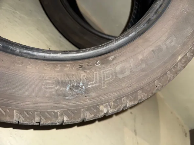 UNA dunlop Ecodrive 225/55R17C