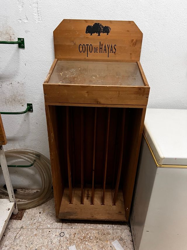 Expositor Vino  Madera y Cristal