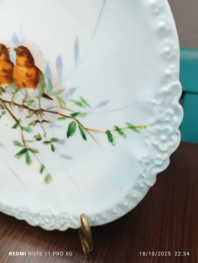 Prato de porcelana vintage com pássaros
