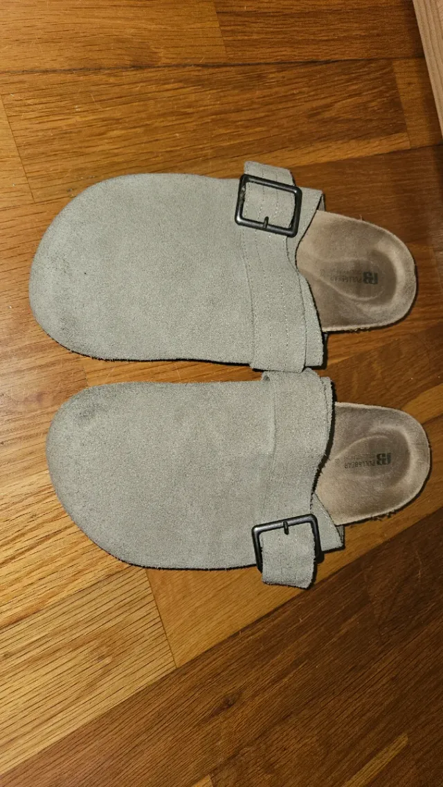 Zuecos Pull&Bear Gris Talla 39