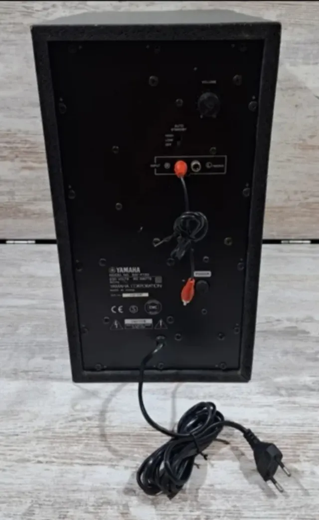 Altavoces Yamaha 5.1 Gris Plata