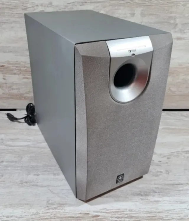 Altavoces Yamaha 5.1 Gris Plata