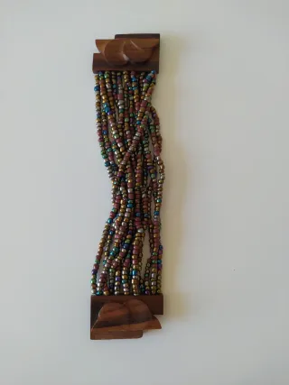 Pulsera elástica madera flor abalorios