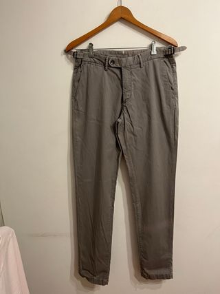 Pantalón gris talla 40