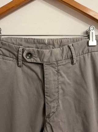 Pantalón gris talla 40