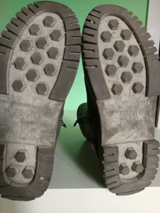 Botas impermeables Zara grises verde