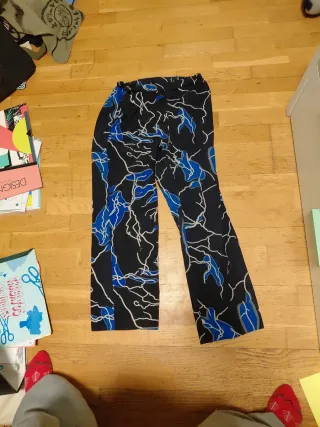 Pantalones con estampado de rayos