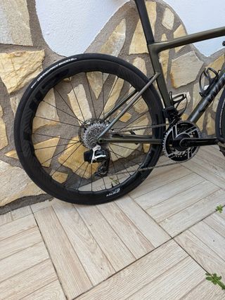 Tarmac S-Works SL8 cuadro y perifericos