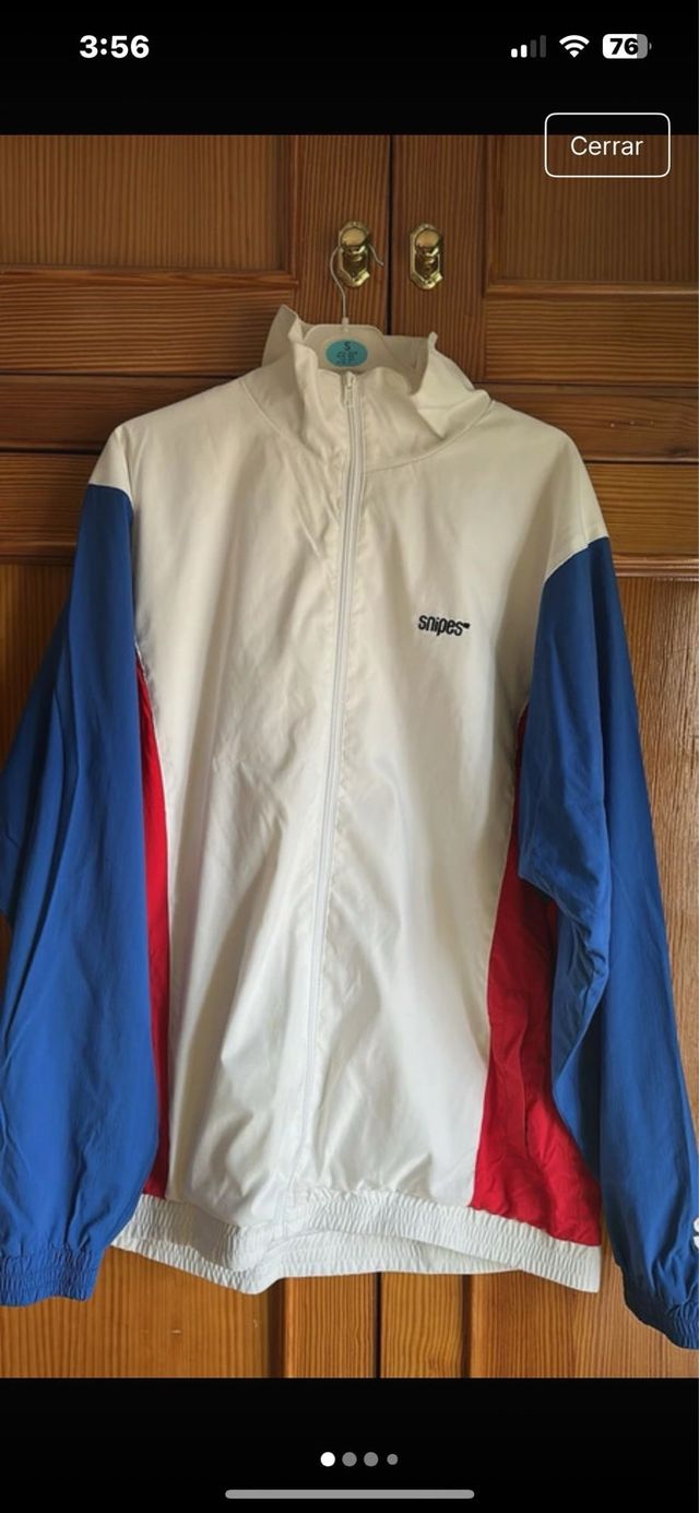 Chaqueta Snipes blanca, azul y roja