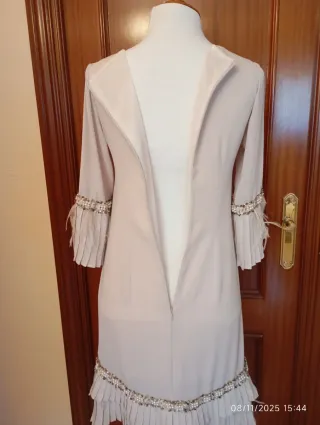 Vestido de ceremonia beige
