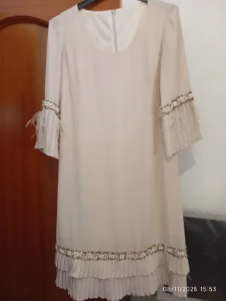 Vestido de ceremonia beige