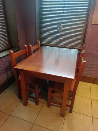 Mesa y sillas de madera para restaurante 80-90 PAX