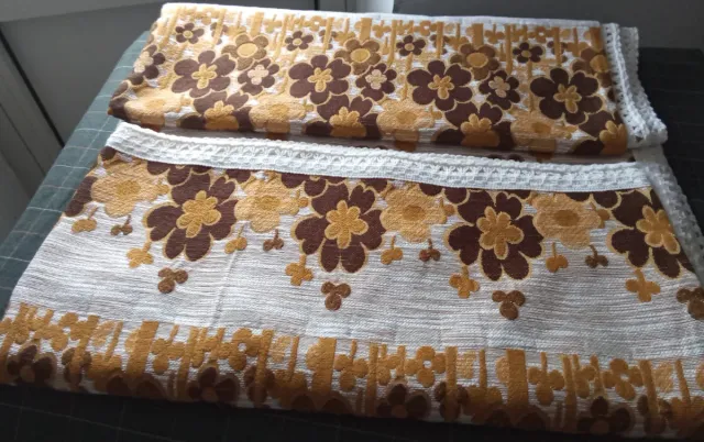 Copriletto matrimoniale floreale