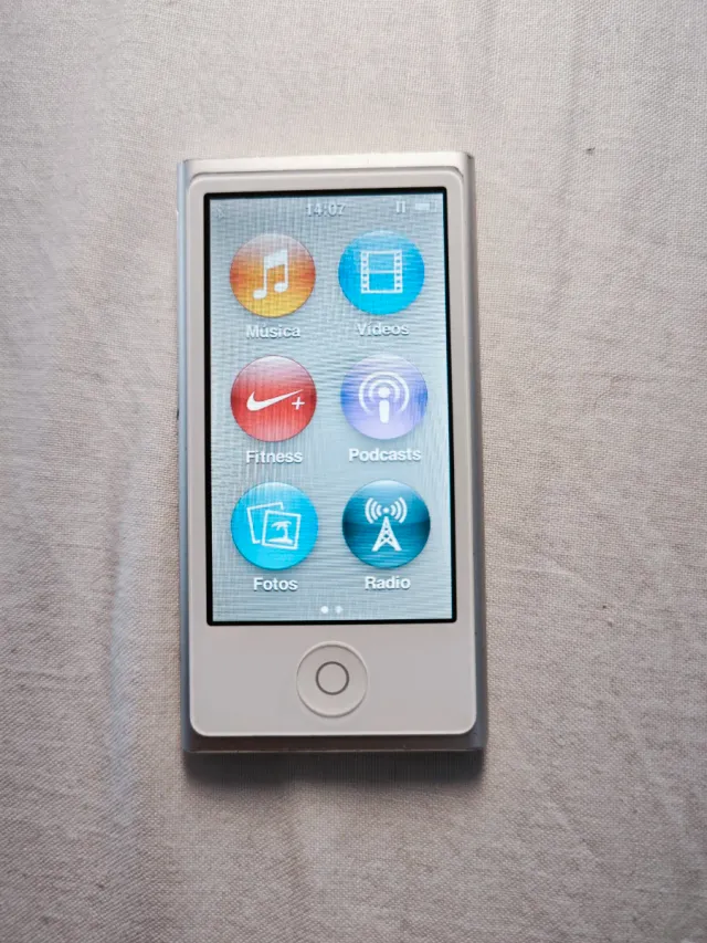 iPod Nano 7ª Gen 16GB Plata