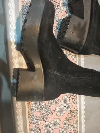 Botas altas ante negras plataforma