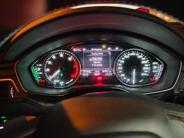 Audi A4 2017. G tron