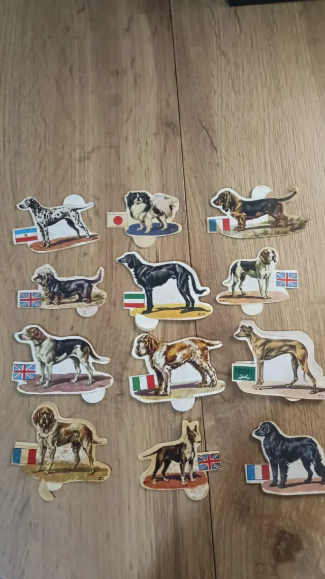 Colección Panrico Perros con Banderas