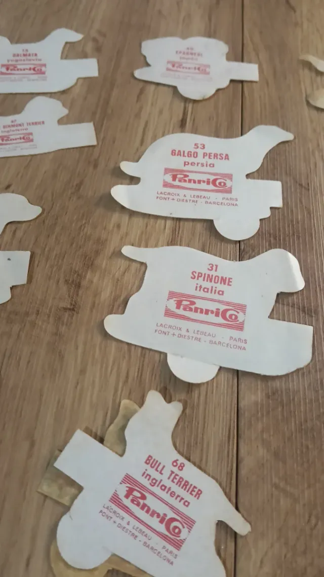 Colección Panrico Perros con Banderas