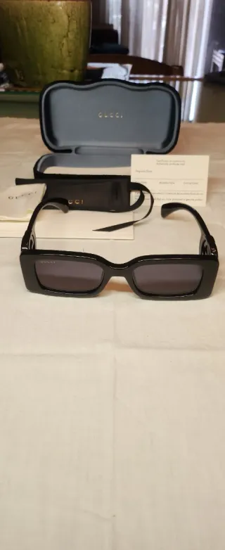 Gafas de Sol Gucci Negras