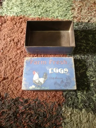 Caja metálica decorativa Farm Fresh Eggs