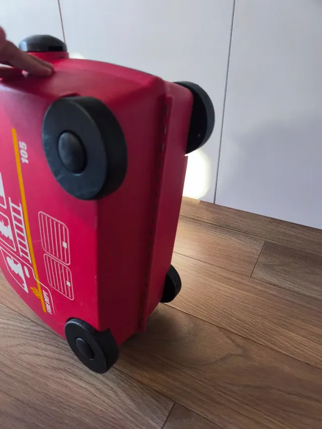 Maleta con ruedas niños camión Bombero tipo Trunki