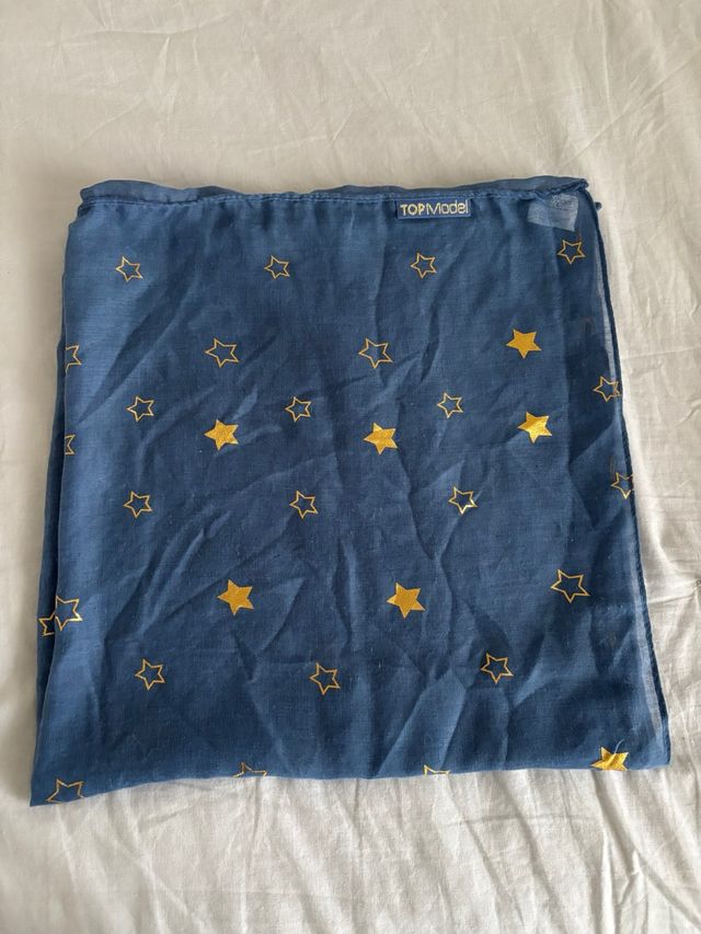 Bufanda TOPModel estrellas azul y dorado