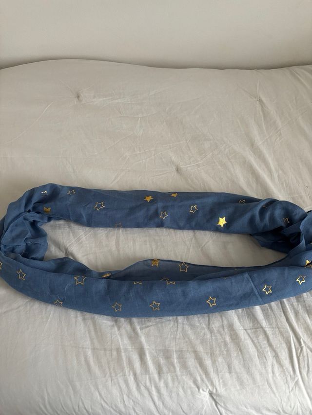 Bufanda TOPModel estrellas azul y dorado