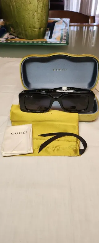 Gafas de Sol Gucci Negras y Amarillas
